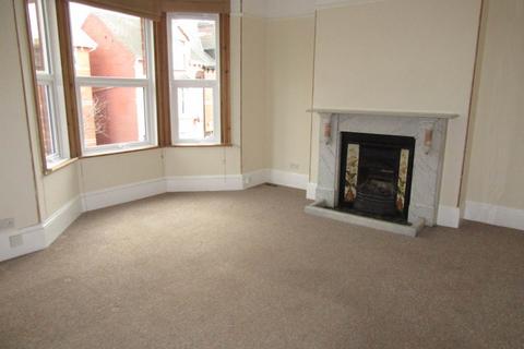 2 bedroom flat to rent, Hillsborough Avenue, Exeter EX4