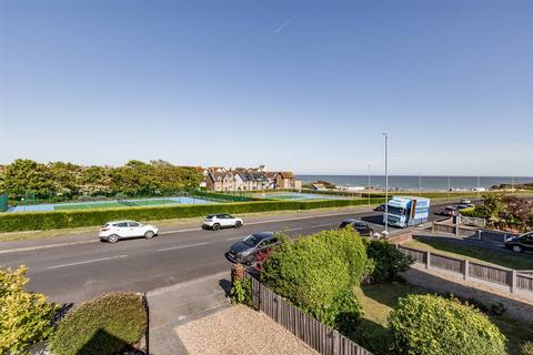 4 bedroom detached house for sale, Royal Esplanade, Margate