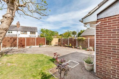 3 bedroom semi-detached house for sale, Sweechgate, Canterbury