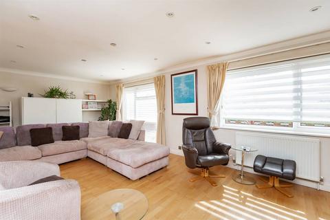 3 bedroom semi-detached house for sale, Sweechgate, Canterbury