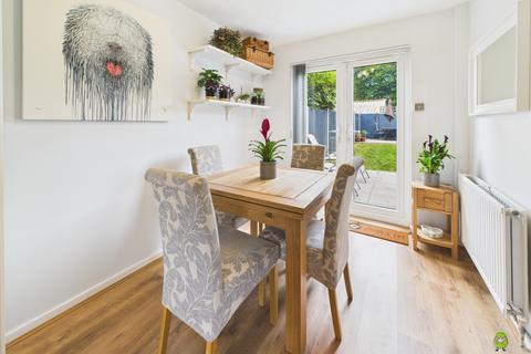 12 Brindley Close, Bexleyheath, DA7 4ND