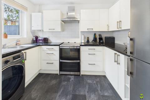 12 Brindley Close, Bexleyheath, DA7 4ND