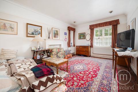 undefined, Heathcroft, London NW11