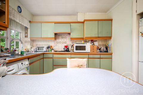 undefined, Heathcroft, London NW11