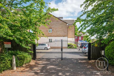 11 Dover Close, London, NW2 1AQ
