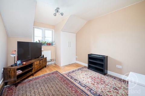 11 Dover Close, London, NW2 1AQ