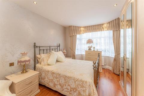undefined, Glenville Avenue, Enfield