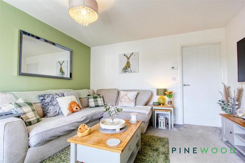 3 bedroom semi-detached house for sale, Milford Drive, Chesterfield S42