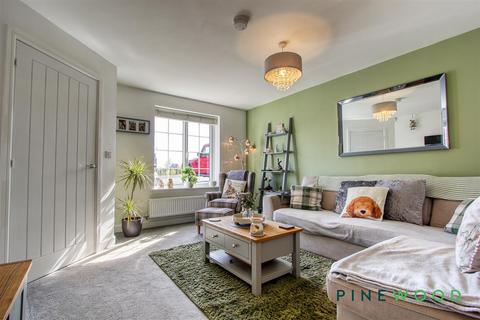 3 bedroom semi-detached house for sale, Milford Drive, Chesterfield S42
