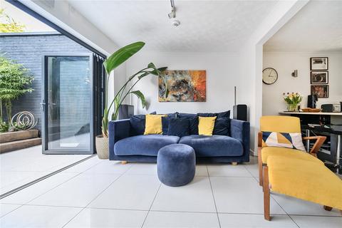 13 Inca Drive, London, SE9 2TE