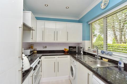 3 bedroom terraced house for sale, Knights Croft, Longfield DA3