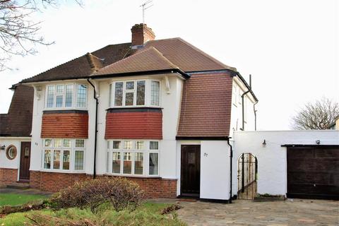 27 Mead Way, Bromley, BR2 9EN