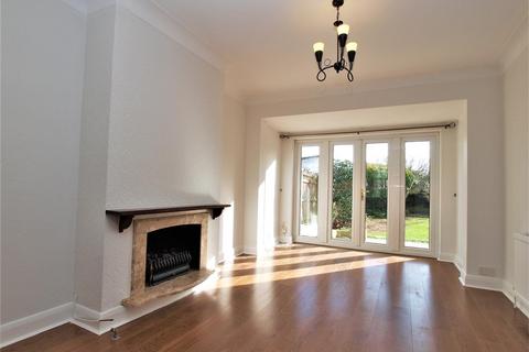 27 Mead Way, Bromley, BR2 9EN