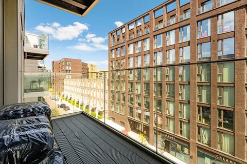 2 bedroom apartment for sale, Liner House, Royal Wharf, E16