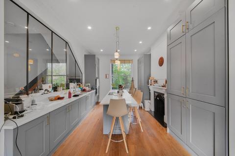 3 bedroom apartment for sale, Winchester Road London NW3