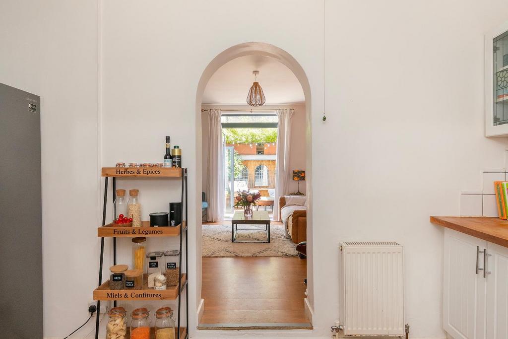1 S5 L1 CM - Kitchen A.jpg