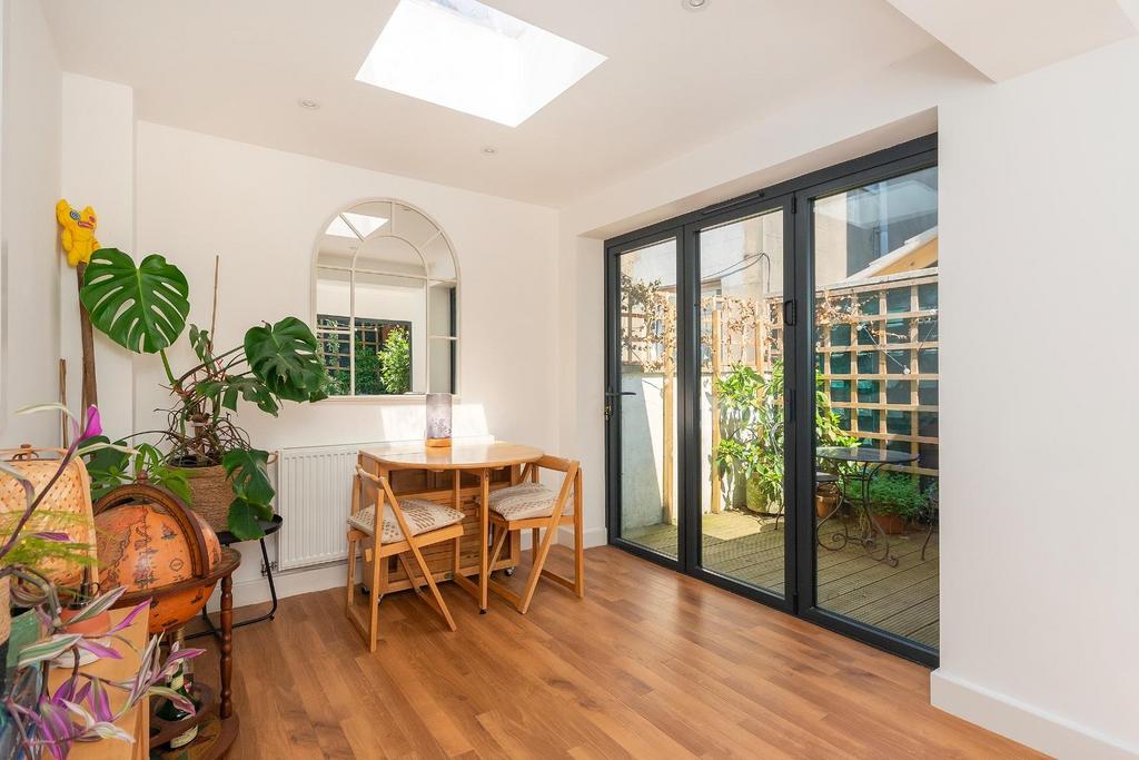 1 S5 L1 CM - Dining Room C.jpg