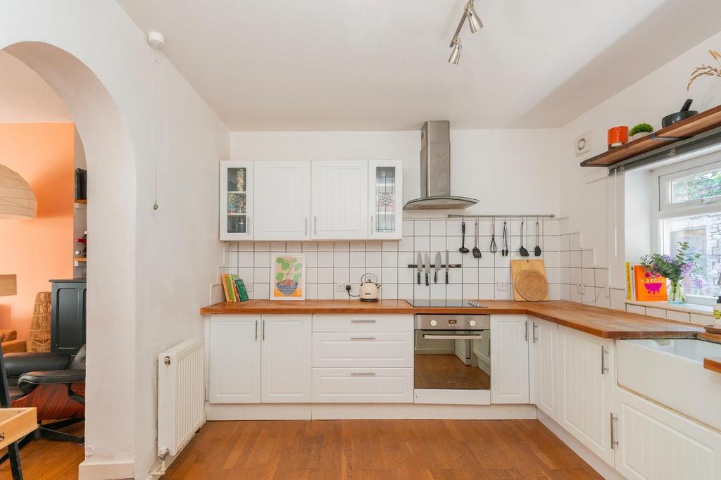 1 S5 L1 CM - Kitchen C.jpg