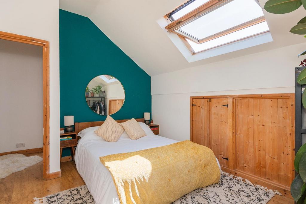 1 S5 L1 CM - Bedroom E.jpg