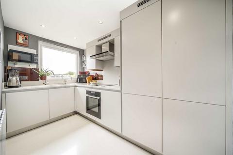 1 bedroom flat for sale, Geldeston Road, London E5