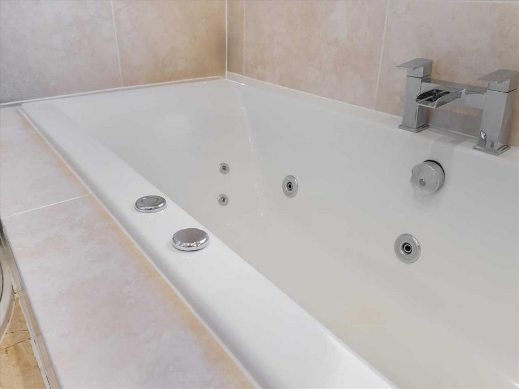 Bathroom (2)
