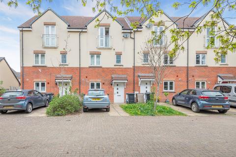 Bledisloe Way, Lydney