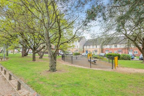 3 bedroom terraced house for sale, Bledisloe Way, Lydney