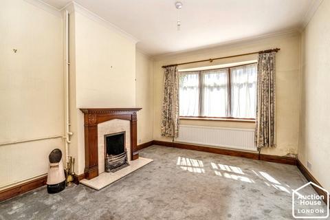 2 bedroom semi-detached house for sale, 16 The Street, Wrecclesham, Farnham, Surrey, GU10 4PR
