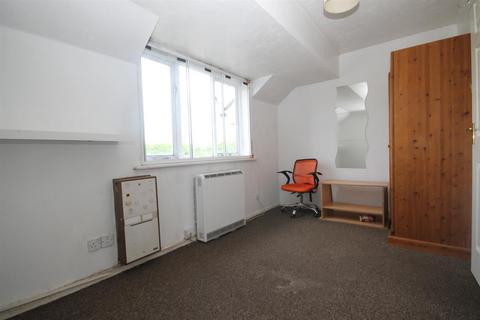 9 Primrose Close, Wallington, SM6 7HJ