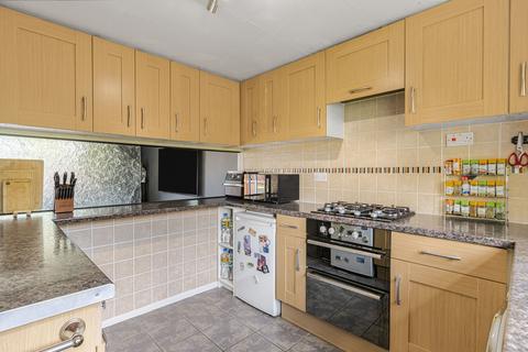 21, Eaton Court Regency Walk, Croydon, CR0 7US