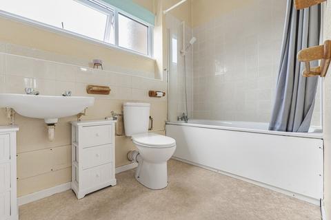 21, Eaton Court Regency Walk, Croydon, CR0 7US