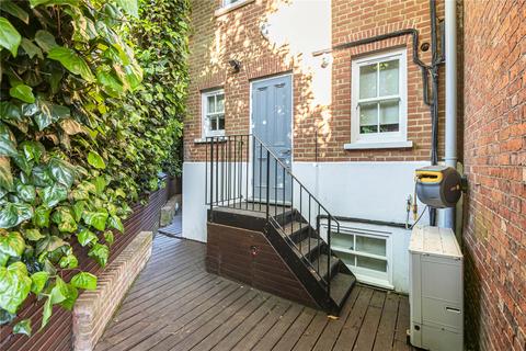 4 bedroom end of terrace house for sale, Platts Lane, London, NW3