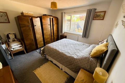 2 bedroom semi-detached bungalow for sale, Glanceulan, Penrhyncoch SY23