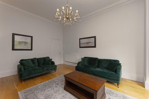 2/2, 13 Hayburn Crescent, Glasgow, G11 5AX