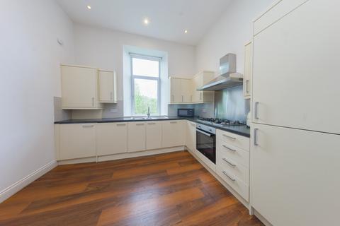 2/2, 13 Hayburn Crescent, Glasgow, G11 5AX