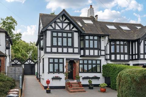 4 bedroom house for sale, Mount Echo Drive, Chingford, London, E4