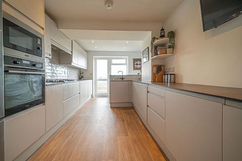 12 Arlington Close, Undy, Caldicot, NP26 3EF