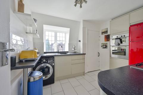 undefined, Portsmouth Road, Putney Heath, London, SW15