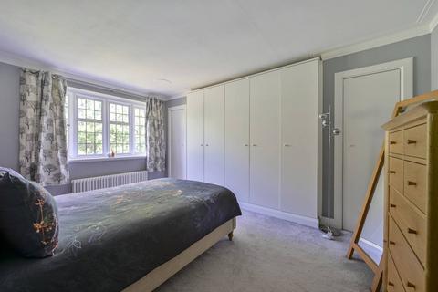 undefined, Portsmouth Road, Putney Heath, London, SW15