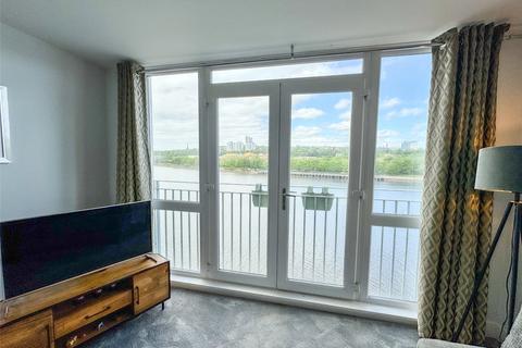 2 bedroom apartment for sale, The Armstrong, Tynemouth Pass, The Staiths, NE8