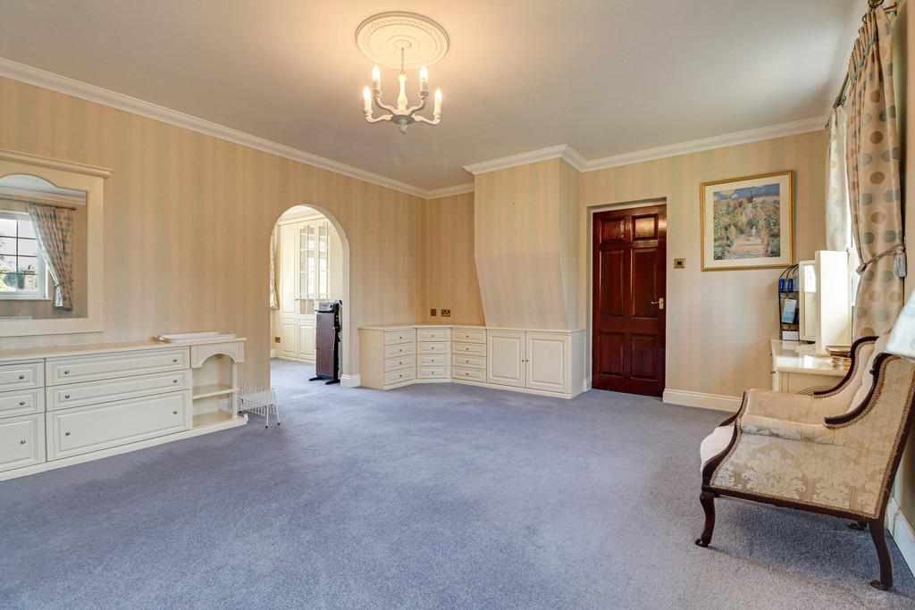 Principal bedroom