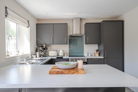 3 bedroom semi-detached house for sale, Courtlands, Bristol BS31