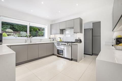 3 bedroom detached bungalow for sale, The Avenue, Welwyn, Hertfordshire, AL6