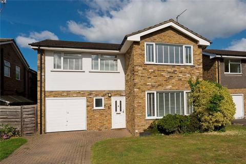 5 Carleton Close, Esher, KT10 8EE