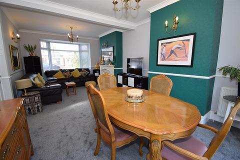 3 bedroom semi-detached house for sale, Grasmere Gardens, South Shields