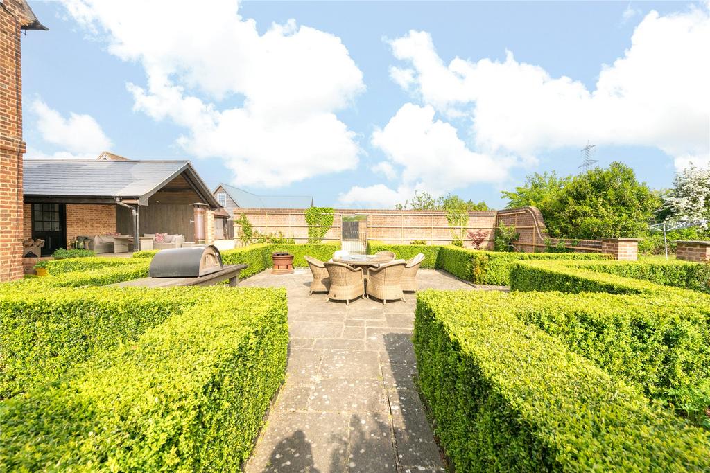 Topairy Garden