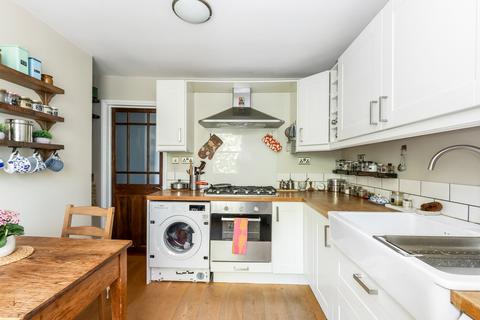 Top Floor, 44 Wiverton Road, London, SE26 5HY