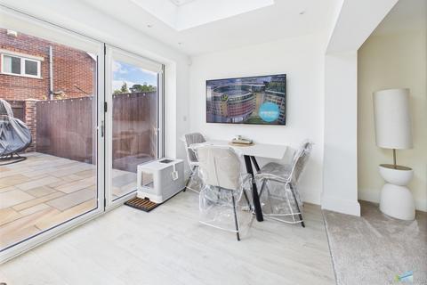 undefined, Rosefield Ave, Wirral CH63