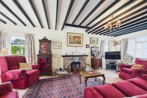 4 bedroom detached bungalow for sale, Hollingbury Gardens, Worthing BN14
