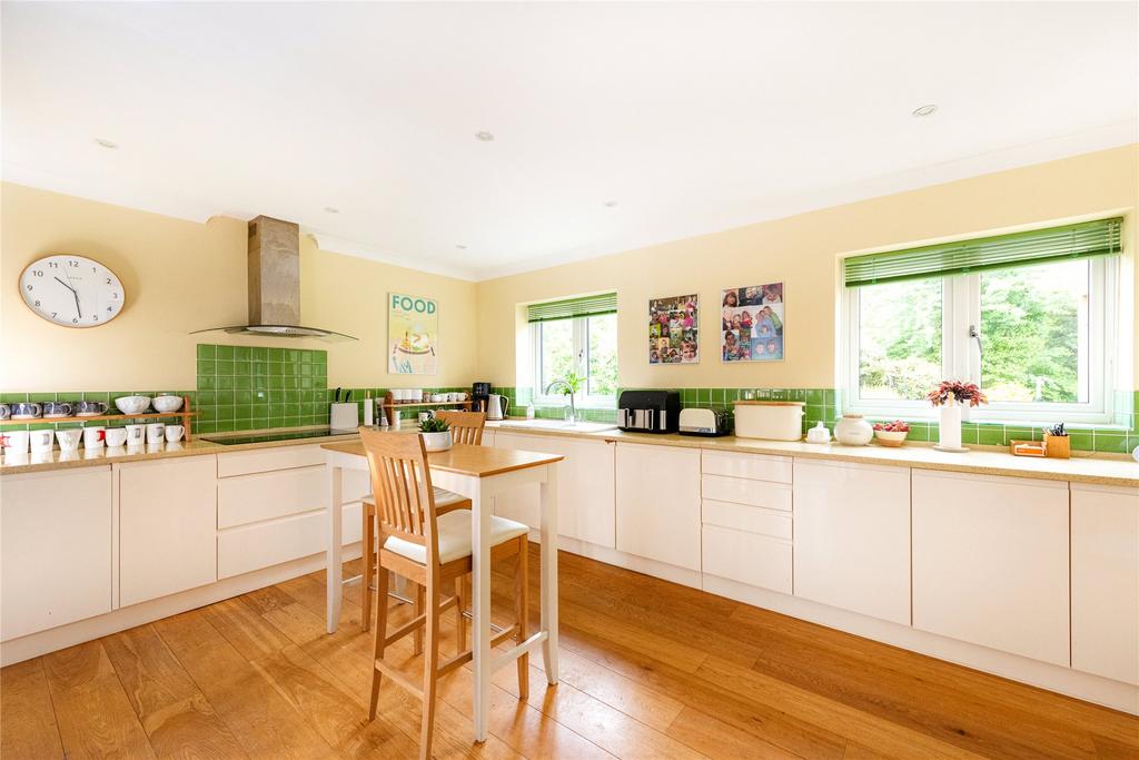 Kitchen/Breakfast